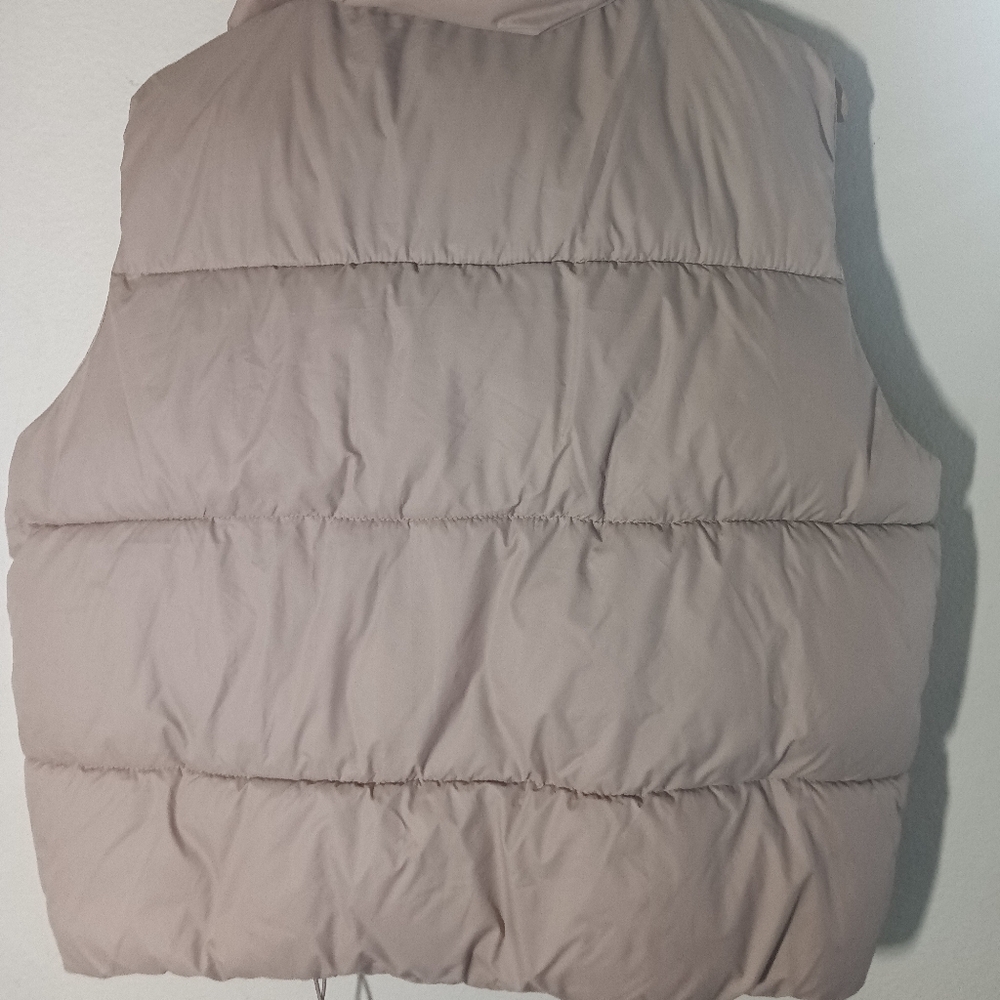 GO.G.G Women's Oat Puffer Vest Size M NWT - Picture 6 of 11
